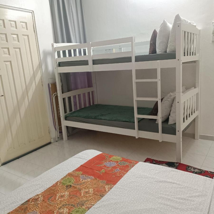 Holiday home Canal Deluxe Kota Bharu
